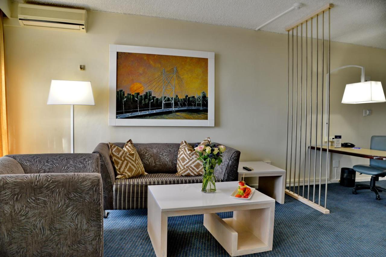 The Parktonian All Suite Hotel Йоганнесбурґ Екстер'єр фото